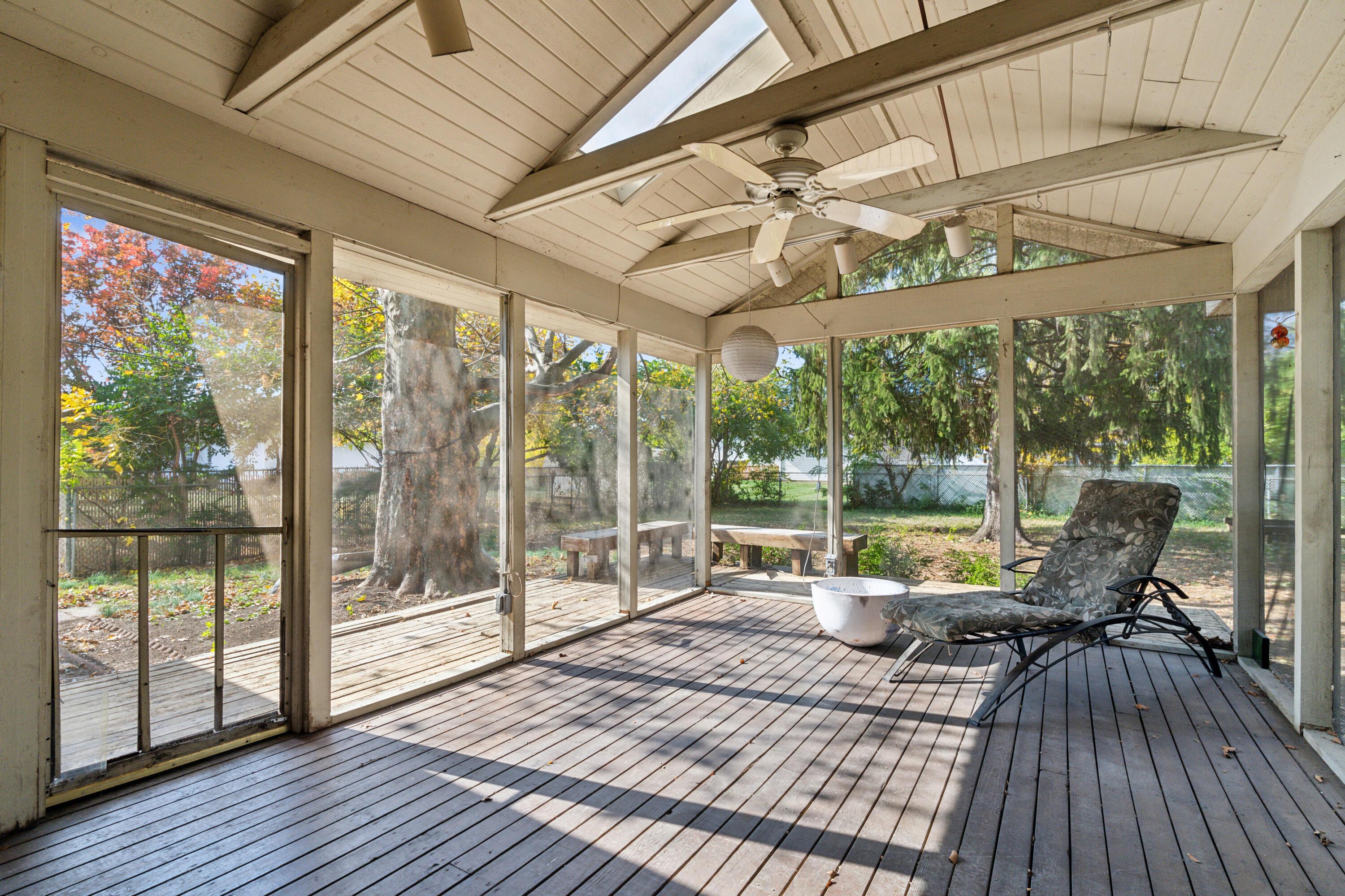 1479 Kenwick Road Columbus, OH 43209 - Photo 24 of 30 Screened-In Porch