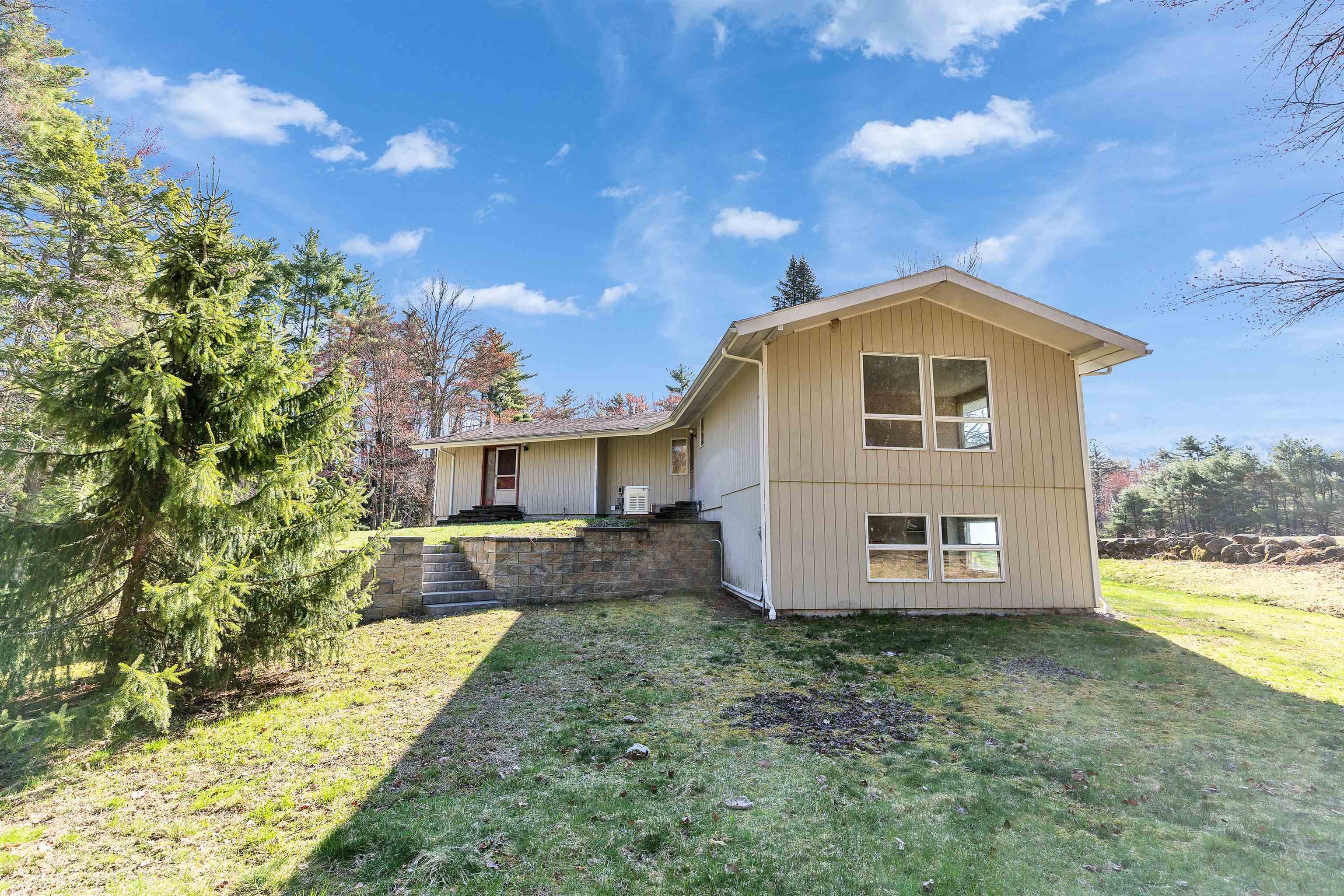 128 Burke Road Peterborough, NH 03458 - Photo 8 of 49
