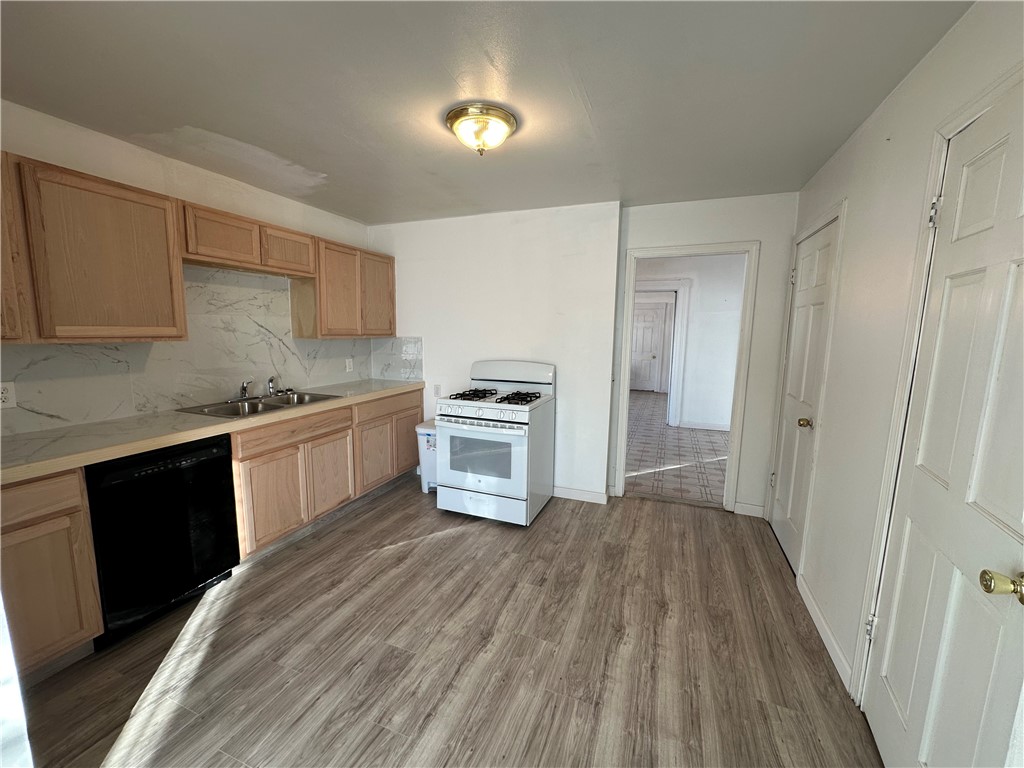 18 Summer Street Westerly, RI 02891 - Photo 18 of 30