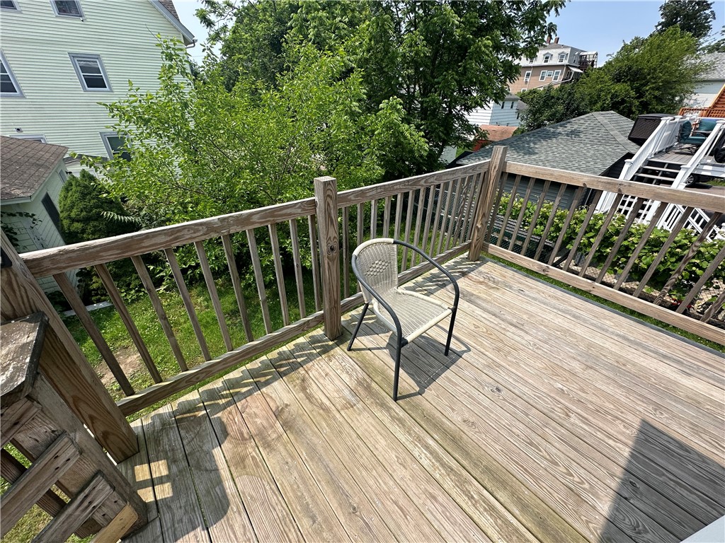 18 Summer Street Westerly, RI 02891 - Photo 2 of 30