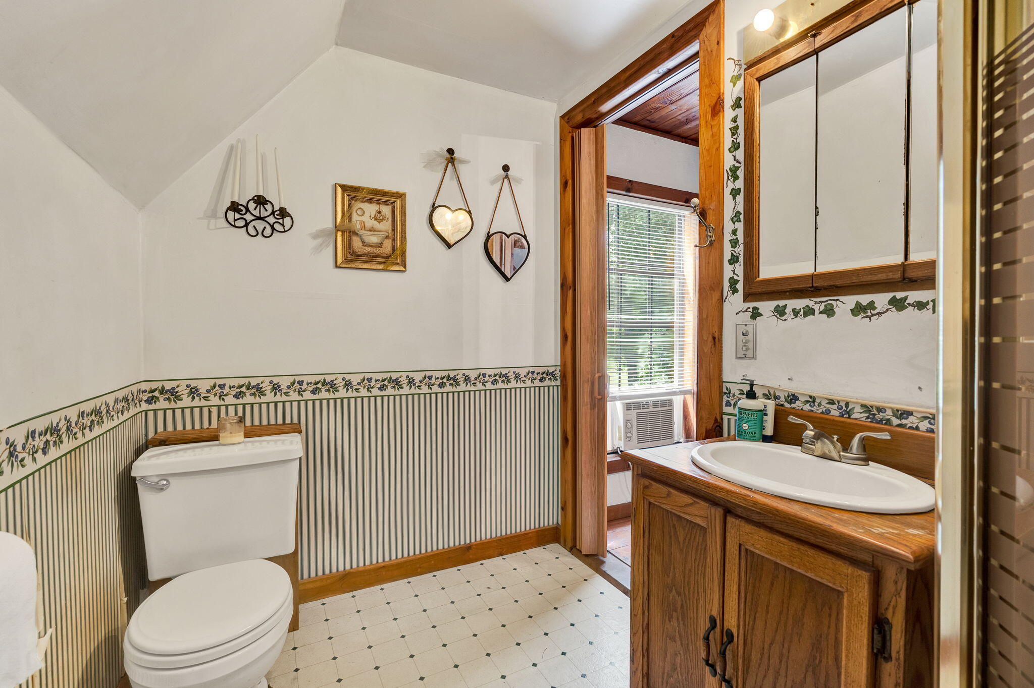 281 Holden Road Dayton, TN 37321 - Photo 29 of 47 44-web-or-mls-DSC08136