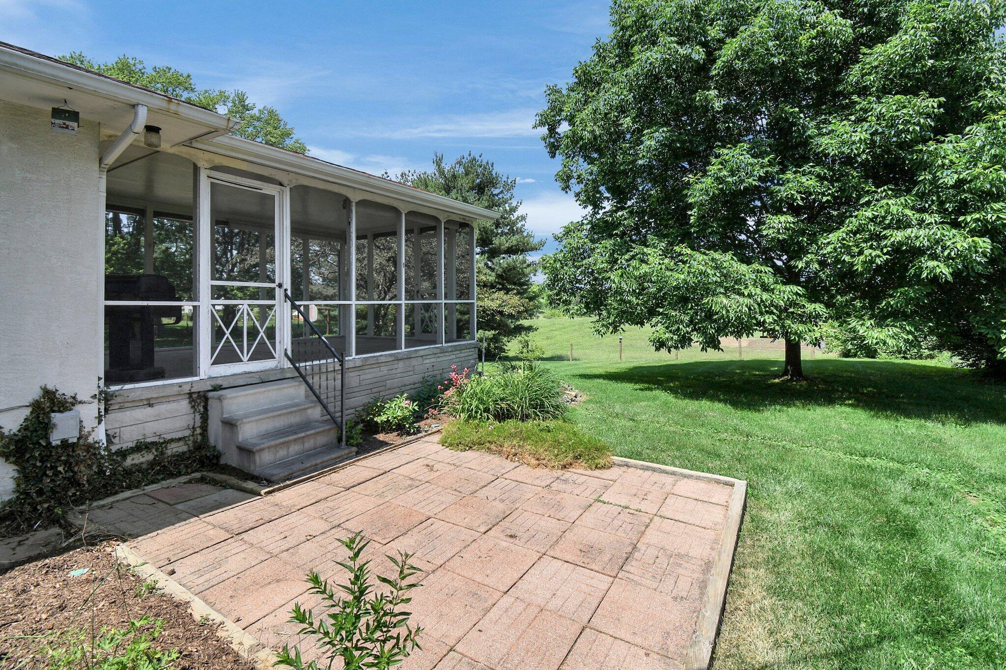 2690 Valley View Road Northeast Lancaster, OH 43130 - Photo 28 of 36 31-web-or-mls-2690-valley-view-rd-ne