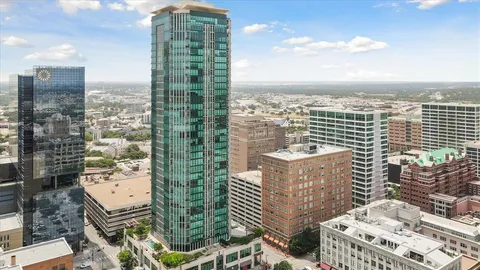 $595,000 | 500 Throckmorton Street, Unit 1605, Fort Worth, TX 76102
