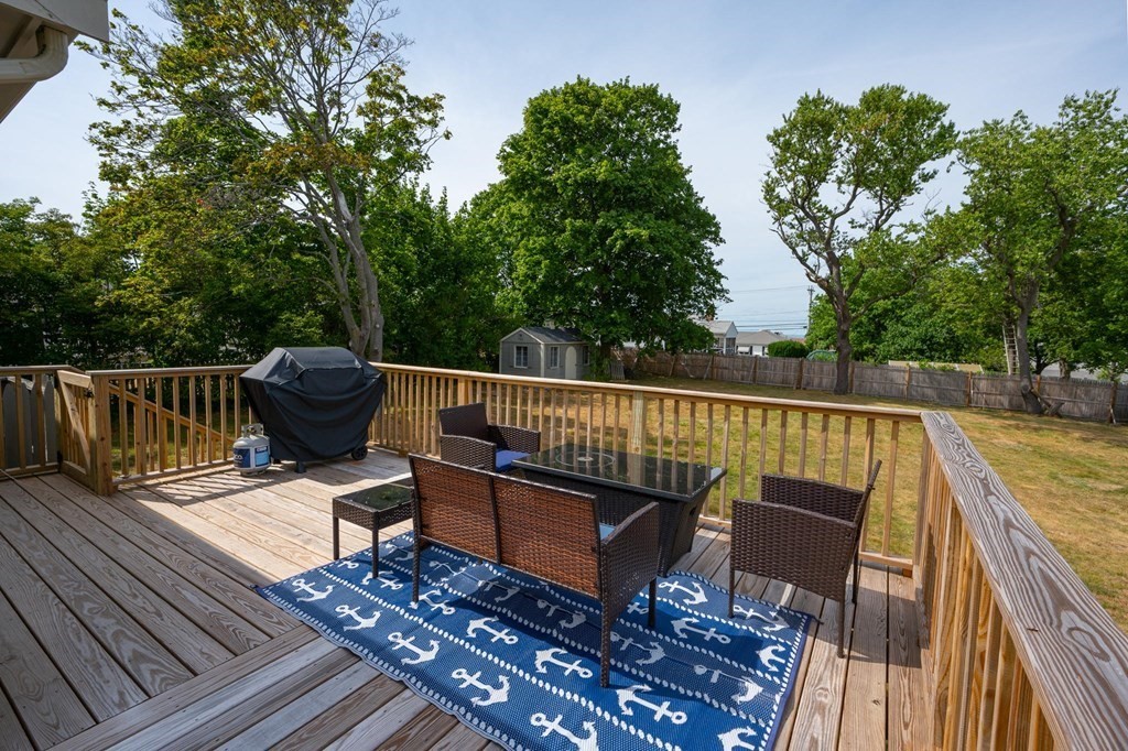 40 Shore Garden Road Hull, MA 02045 - Photo 30 of 37