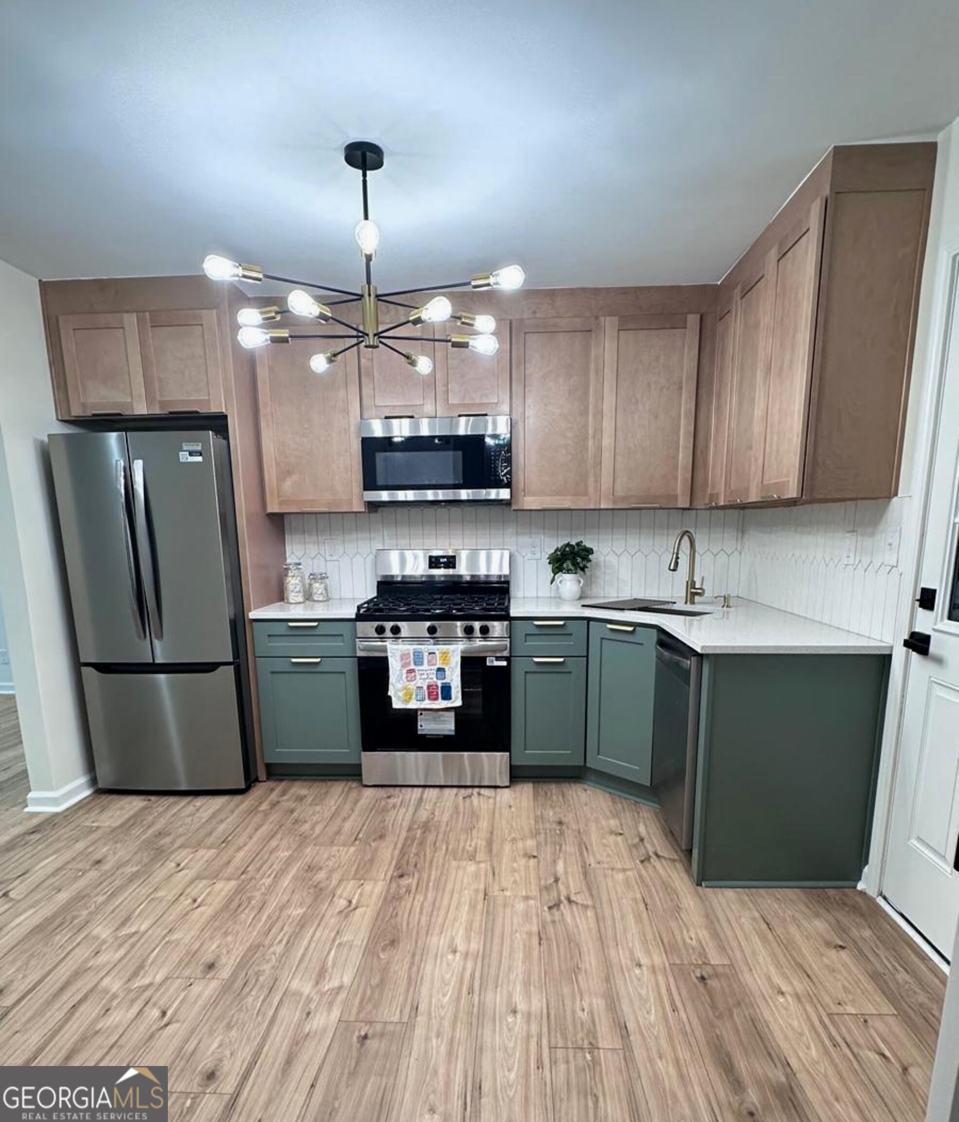 3589 Orchard Circle Decatur, GA 30032 - Photo 6 of 20