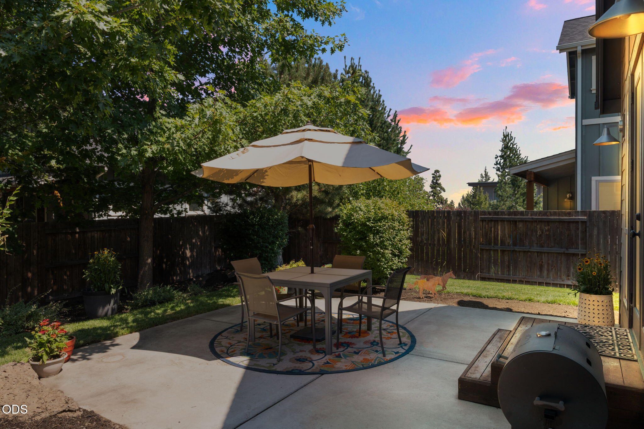 63154 Iner Loop Bend, OR 97701 - Photo 27 of 33 Gallery Image 27