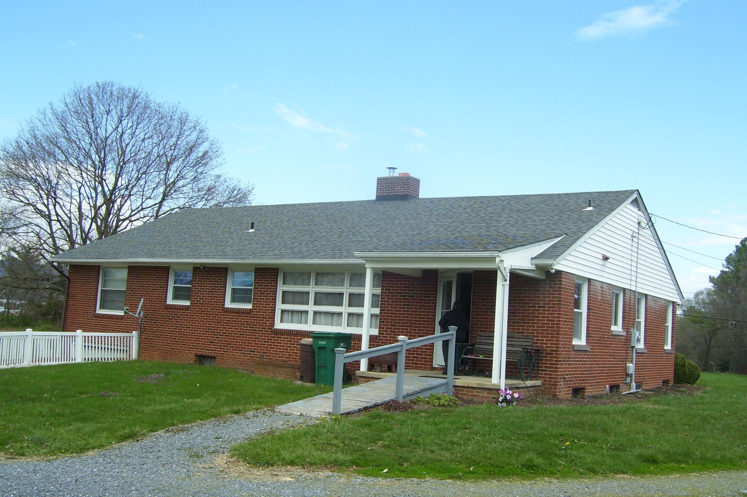 236 New Market Road Timberville, VA 22853 - Photo 4 of 19 Gallery Image 4