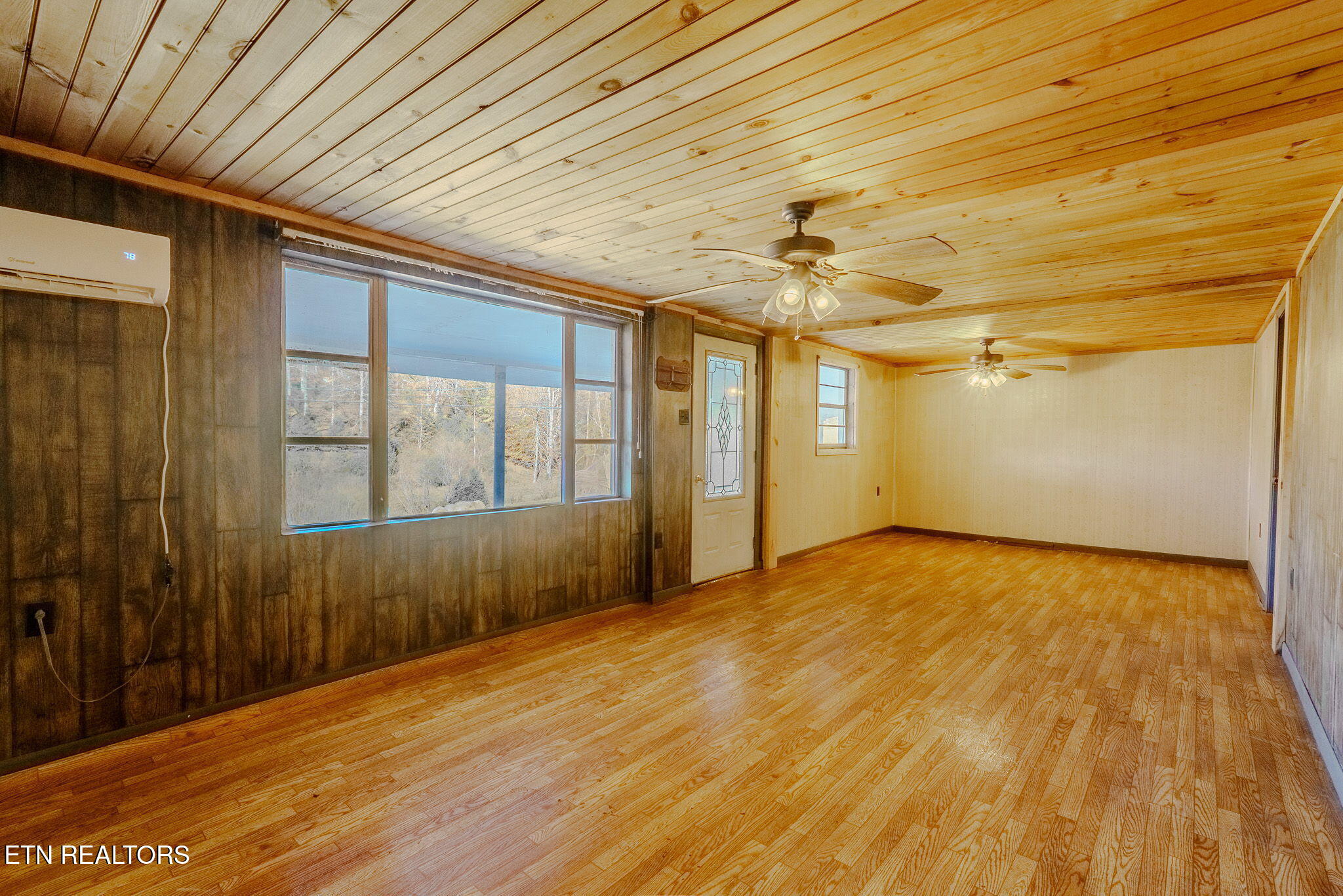 158 Stiles Road Madisonville, TN 37354 - Photo 6 of 25 23-web-or-mls-_DSC7384-HDR