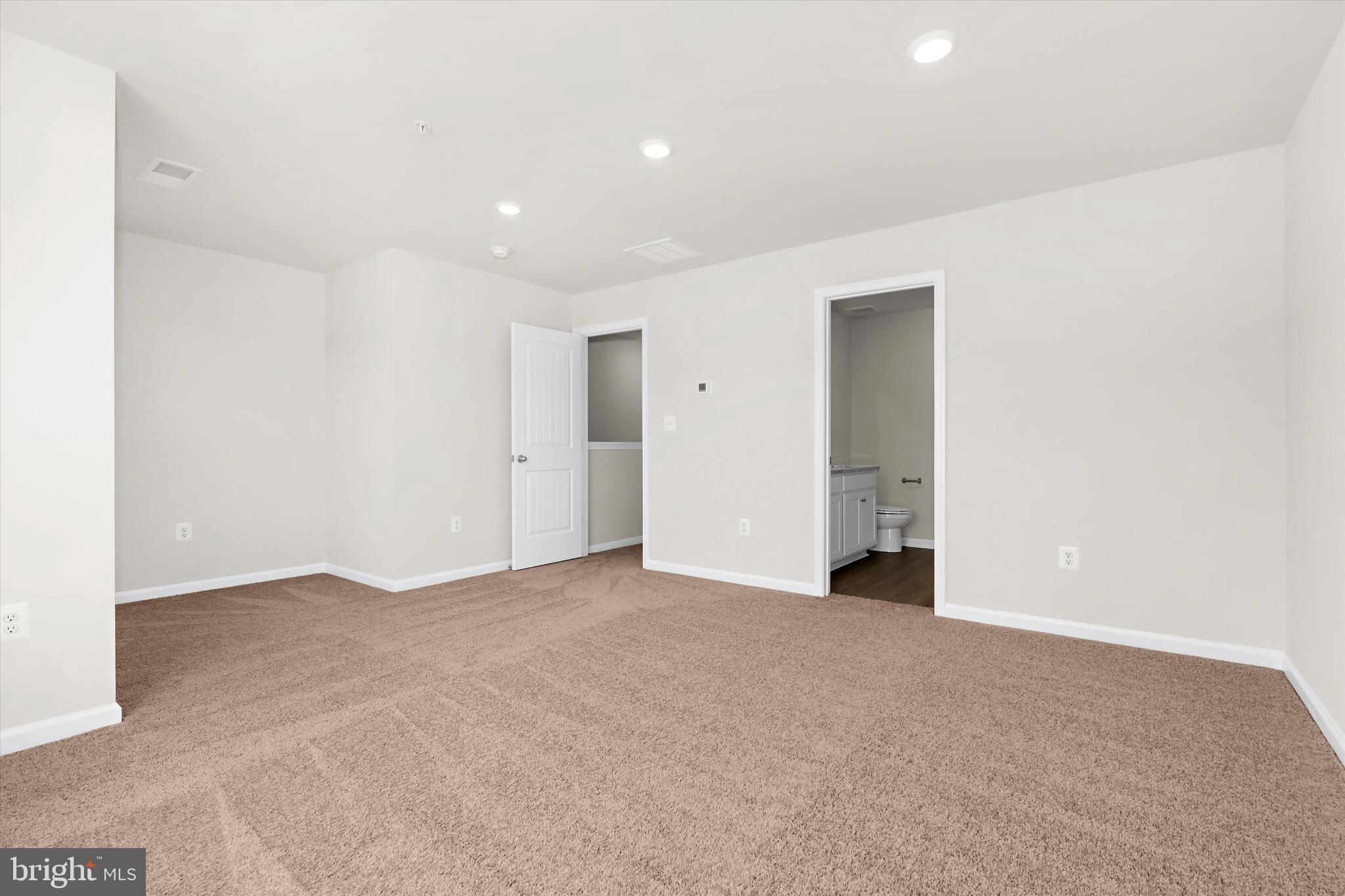 8143 Bartholomew Court Baltimore, MD 21206 - Photo 24 of 46
Master Bedroom