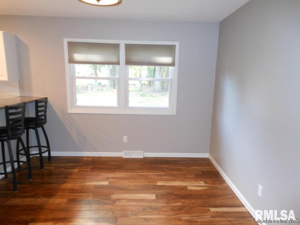 69 Ramblewood Road Chatham, IL 62629 - Photo 5 of 27 Gallery Image 5