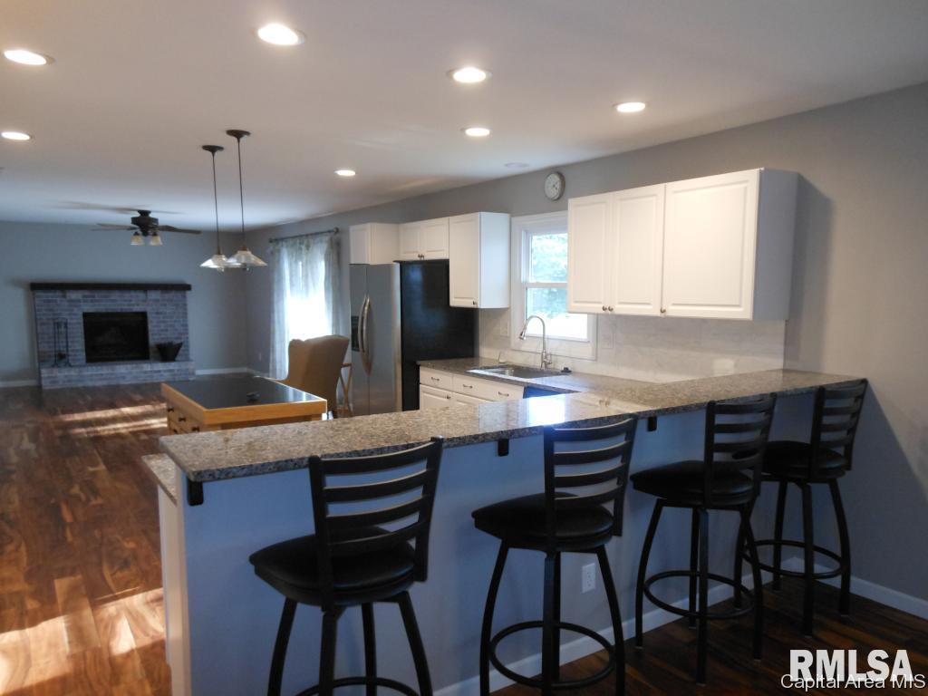 69 Ramblewood Road Chatham, IL 62629 - Photo 6 of 27 Gallery Image 6