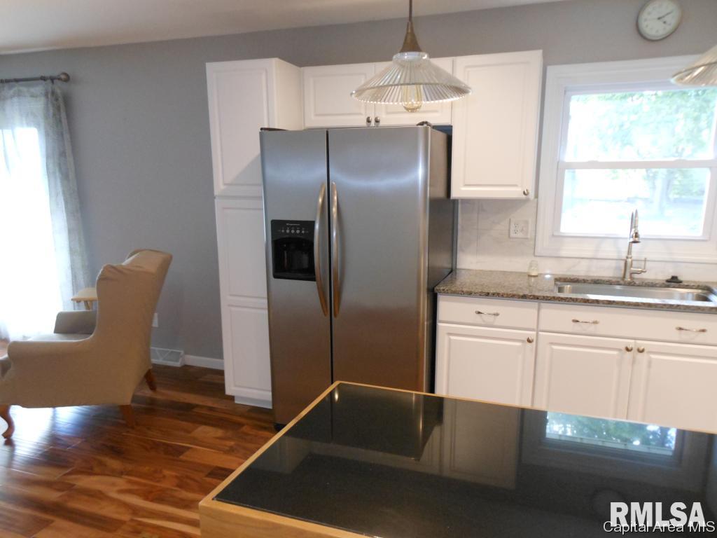 69 Ramblewood Road Chatham, IL 62629 - Photo 8 of 27 Gallery Image 8
