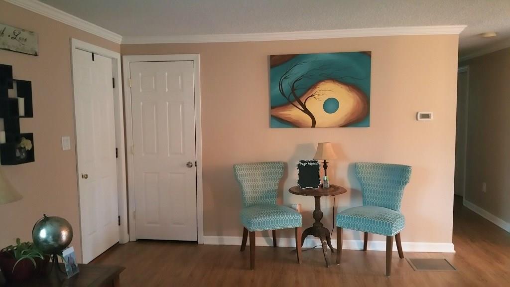 522 Main Street Madison, ME 04950 - Photo 11 of 34 Living room