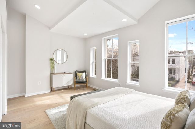 $1,600,000 | 1429 S Street Northwest, Washington, DC 20009