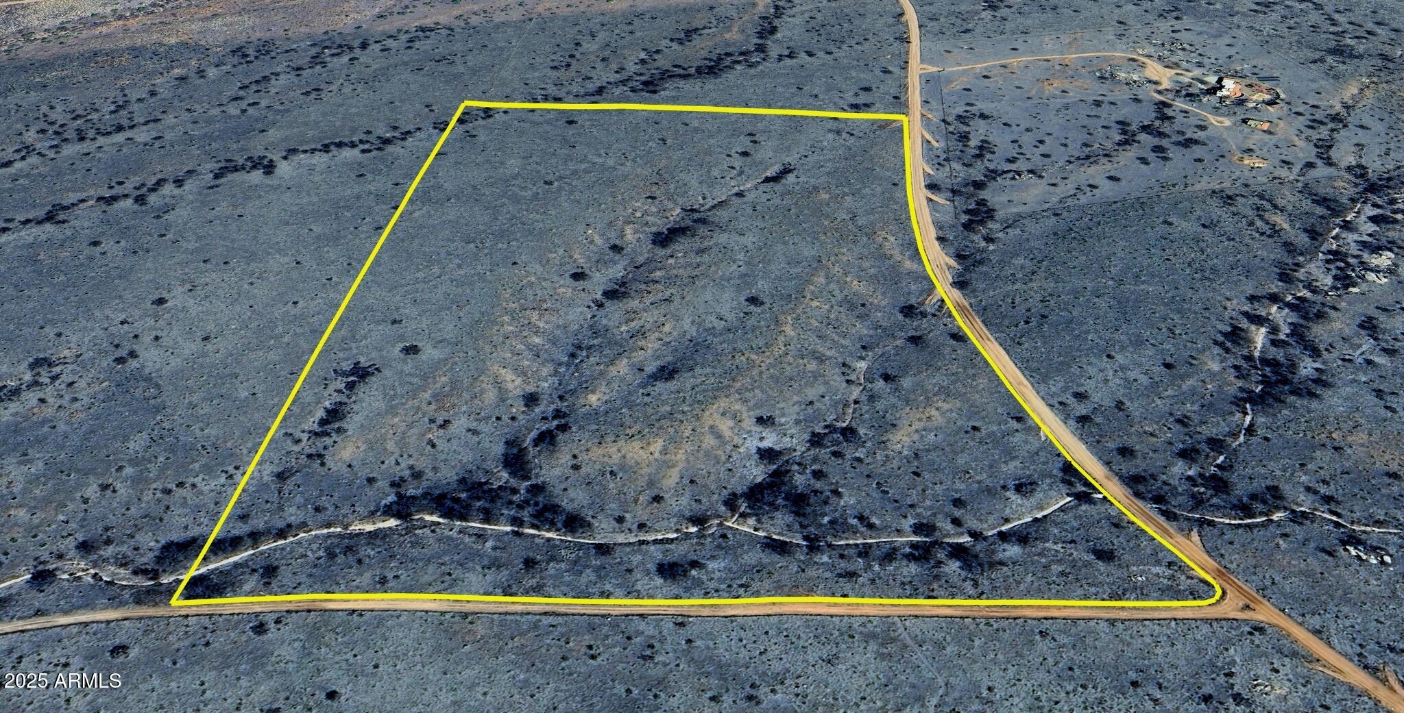 Tbd East Diamondback Road, Unit 207 St. David, AZ 85630 - Photo 11 of 24 a view of a yard with large pool