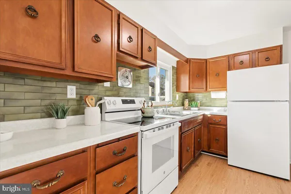 $399,000 | 723 207th Street, Pasadena, MD 21122