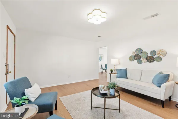 $399,000 | 723 207th Street, Pasadena, MD 21122