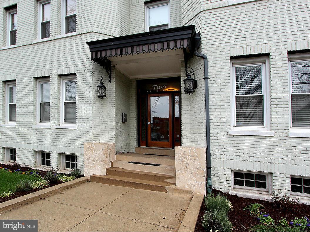 2 17th Street Southeast, Unit 208 Washington, DC 20003 - Photo 3 of 25 Exterior (Front)