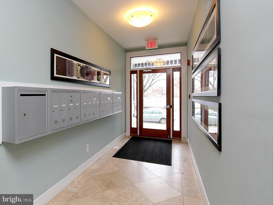 2 17th Street Southeast, Unit 208 Washington, DC 20003 - Photo 5 of 25 Community