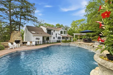 $2,495,000 | 2455 Long Hollow Pike, Hendersonville, TN 37075