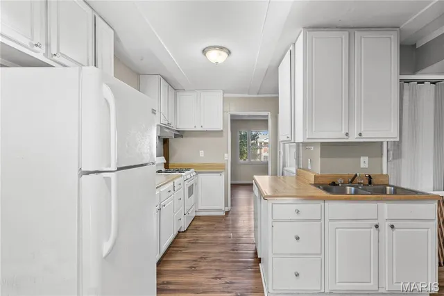 $199,000 | 940 Brookside Avenue, Webster Groves, MO 63119