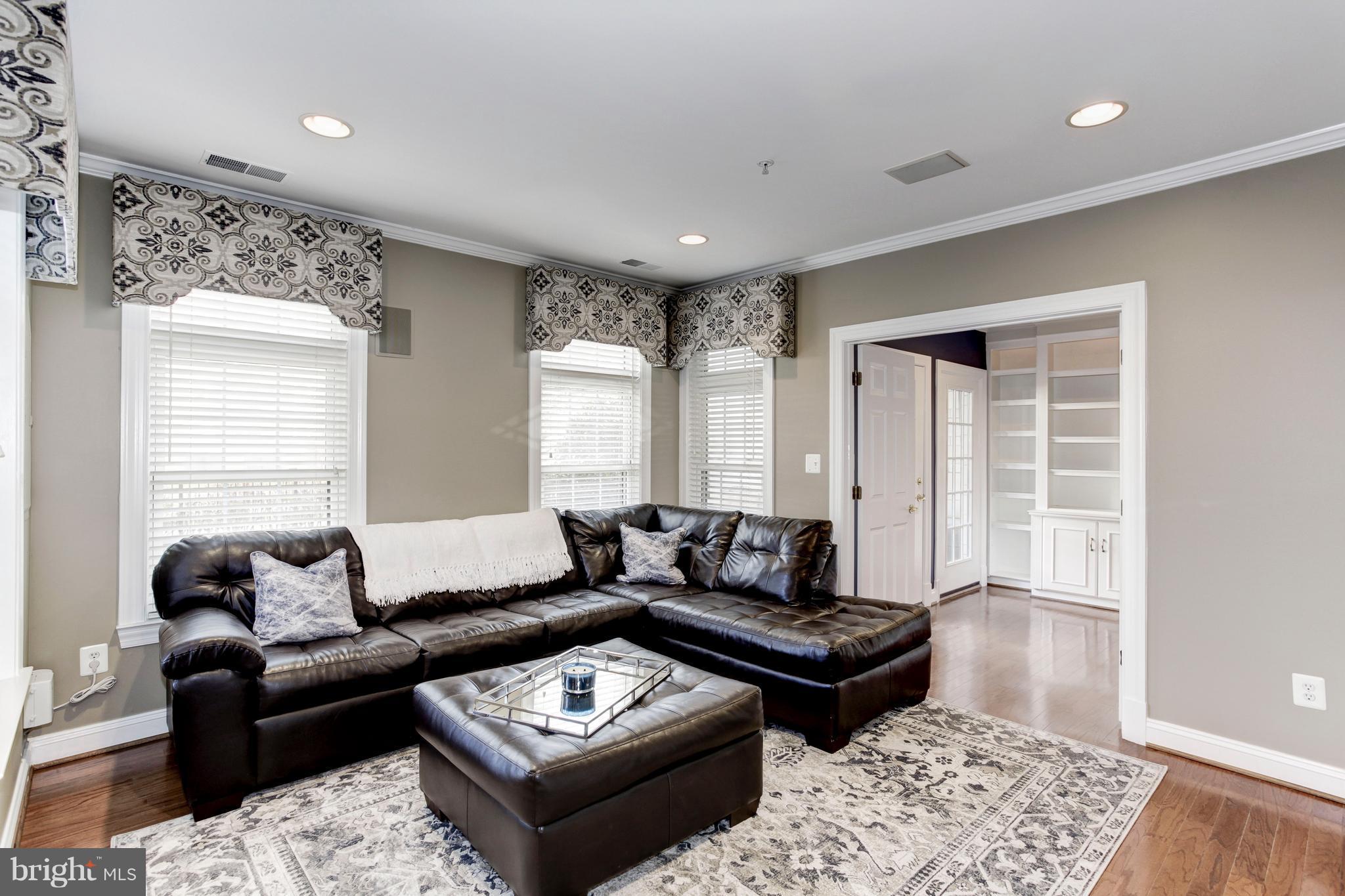 12090 Kinsley Place Reston, VA 20190 - Photo 6 of 30 Sunny Lower Level