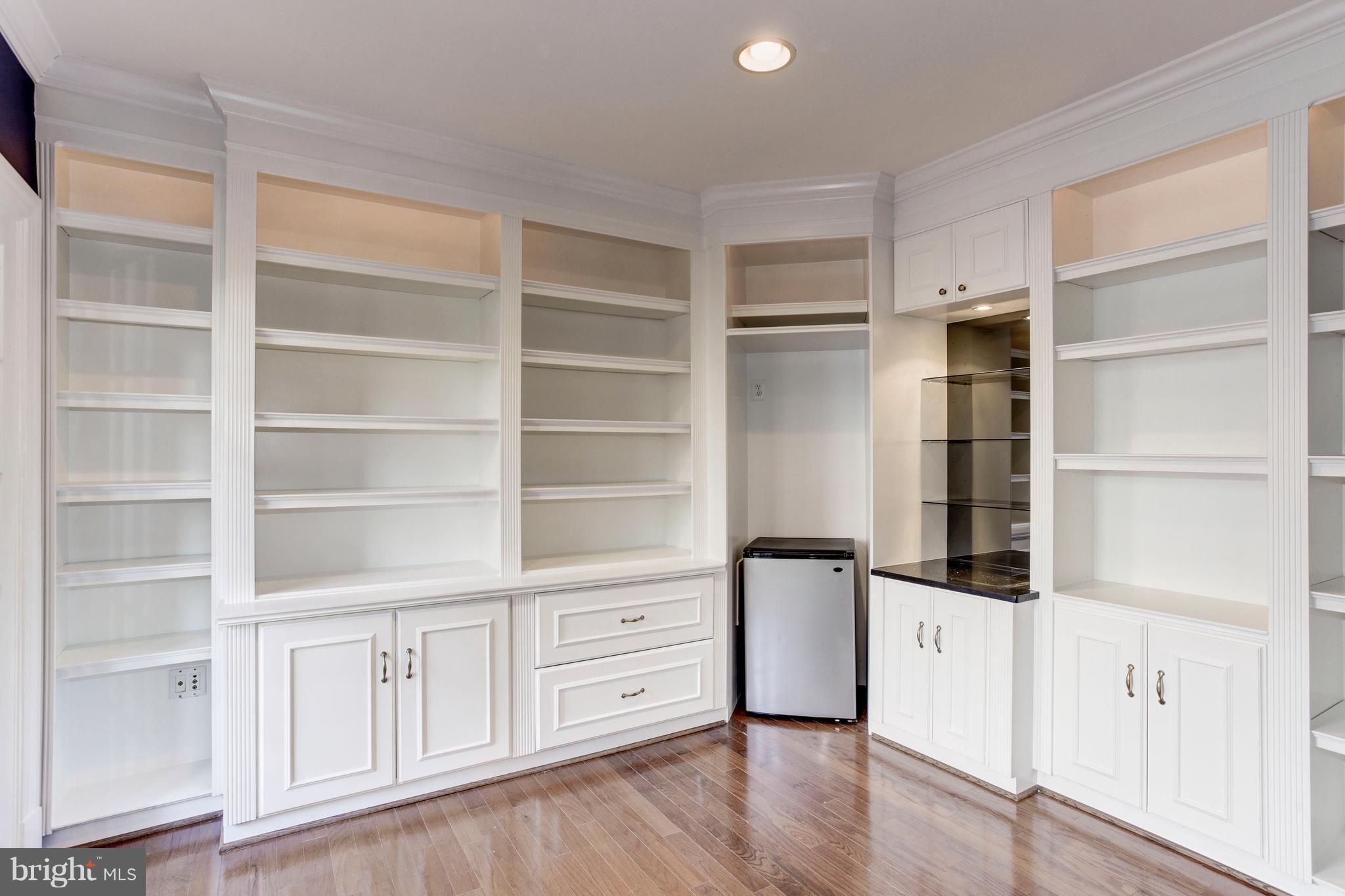 12090 Kinsley Place Reston, VA 20190 - Photo 7 of 30 Library/Study on Lower Level
