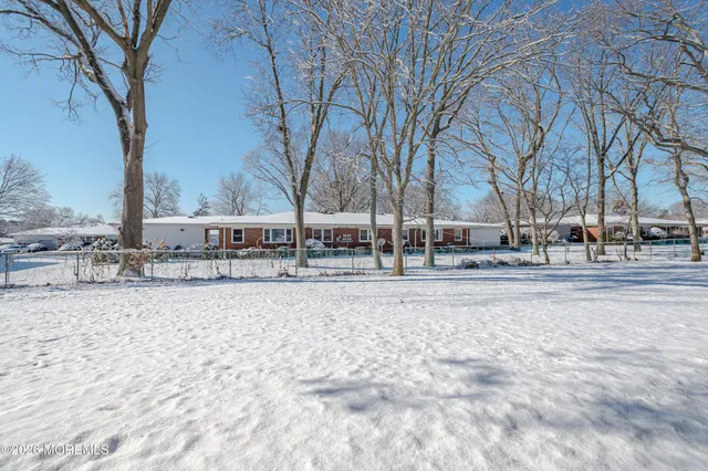 $310,000 | 6 B Ct M, Unit 5902, Brick, NJ 08724