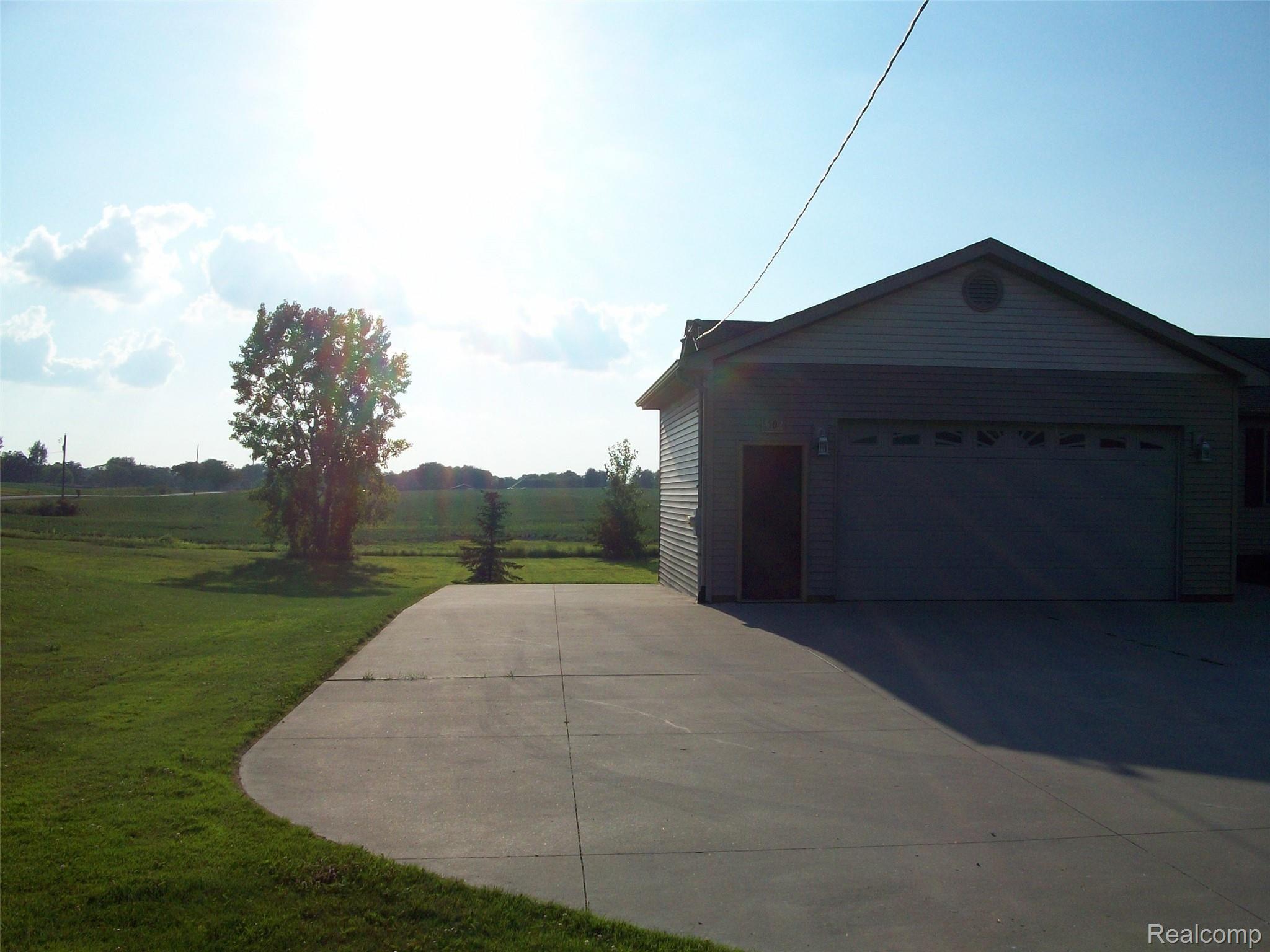 1502 South Cummings Road Davison, MI 48423 - Photo 48 of 49 100_3465.JPG