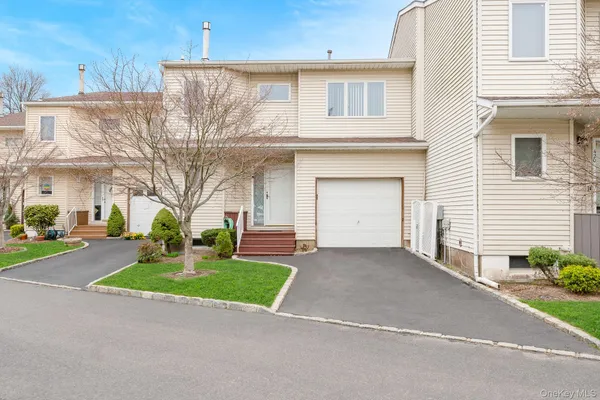 $775,000 | 140 Atlantic Avenue, Unit 419, Oceanside, NY 11572