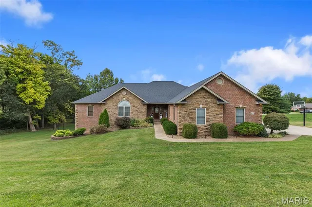 $649,900 | 471 Highway 61, Scott City, MO 63780