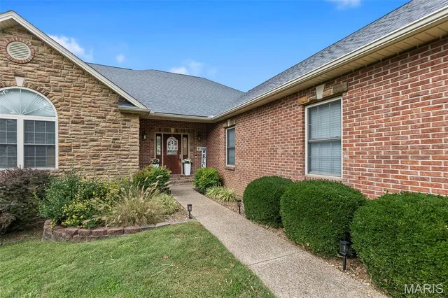 $649,900 | 471 Highway 61, Scott City, MO 63780