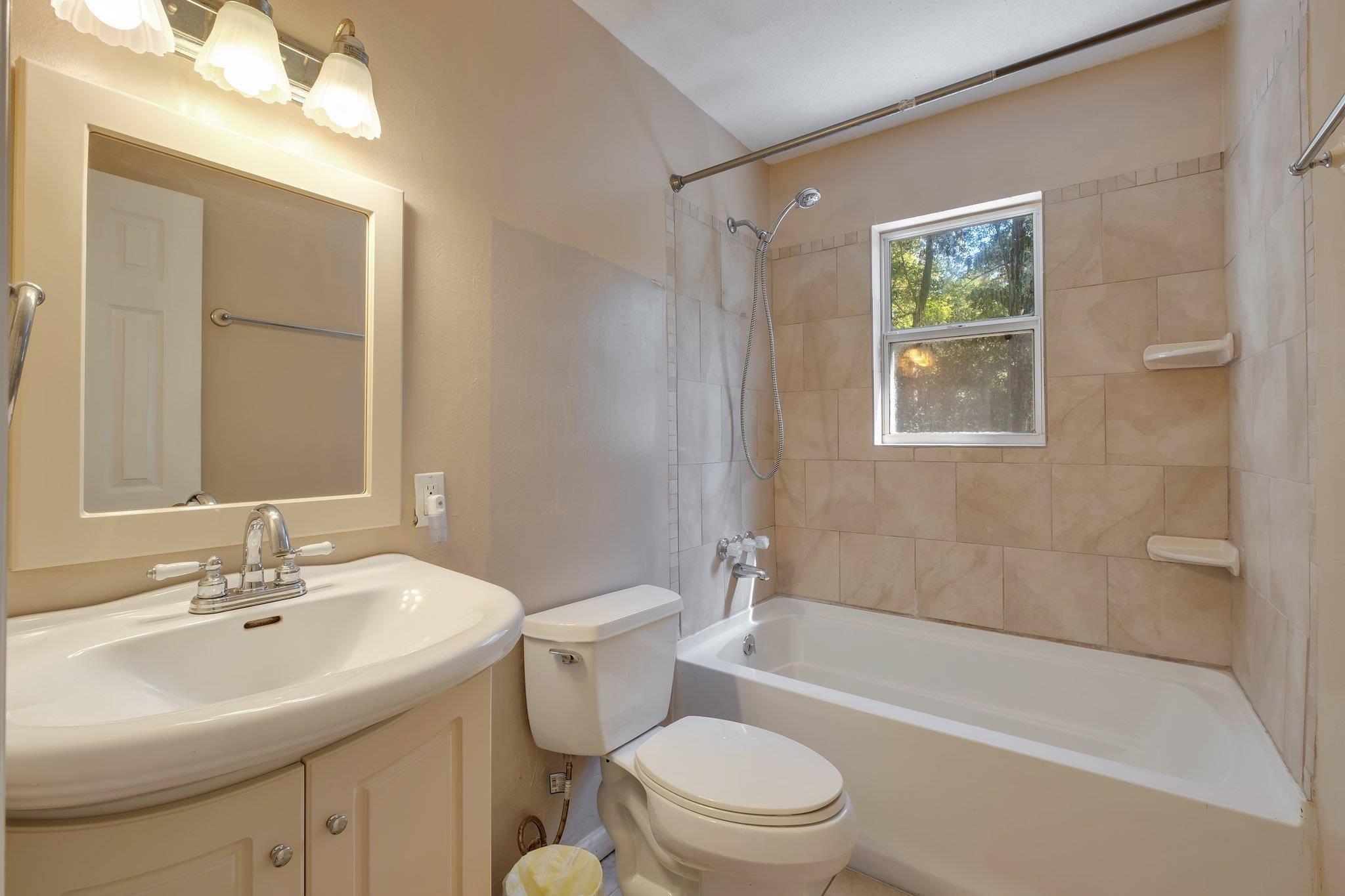 1821 Aaron Road Tallahassee, FL 32303 - Photo 8 of 25 Gallery Image 8