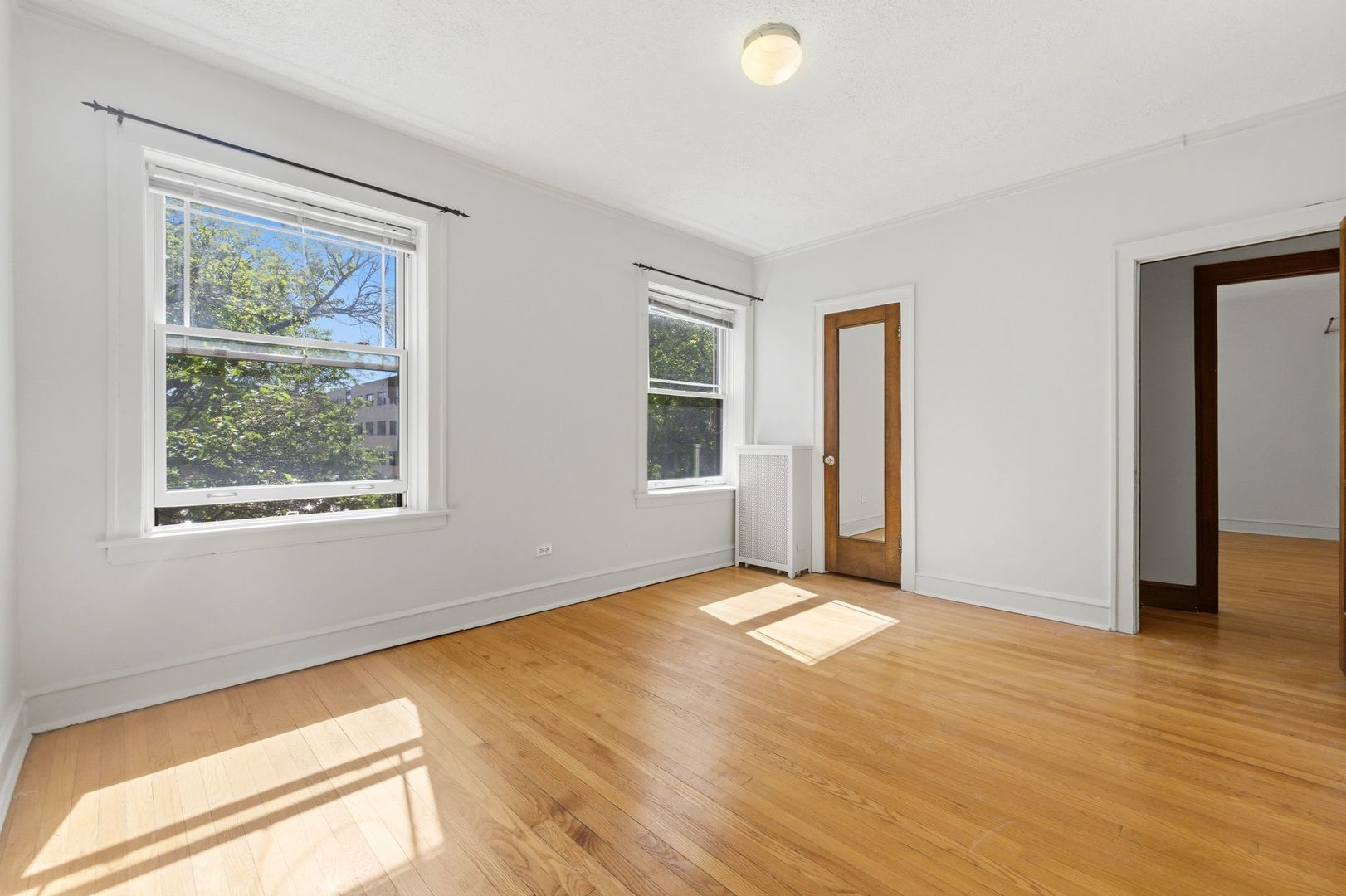 528 Sheridan Road, Unit 2A Evanston, IL 60202 - Photo 13 of 14