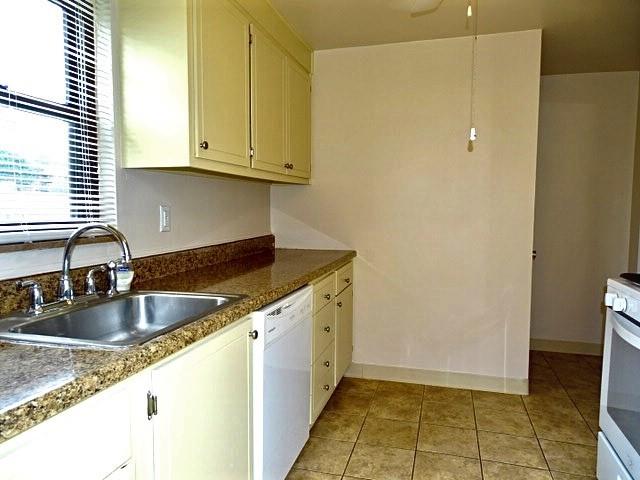 5388 Highgrove Road Pittsburgh, PA 15234 - Photo 14 of 25 Gallery Image 14