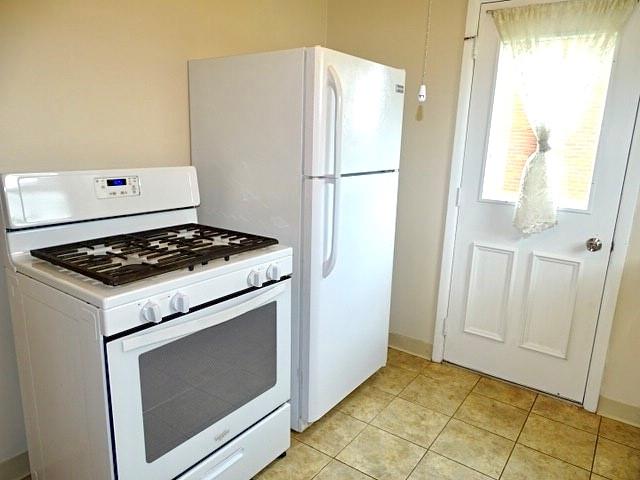 5388 Highgrove Road Pittsburgh, PA 15234 - Photo 16 of 25 Gallery Image 16