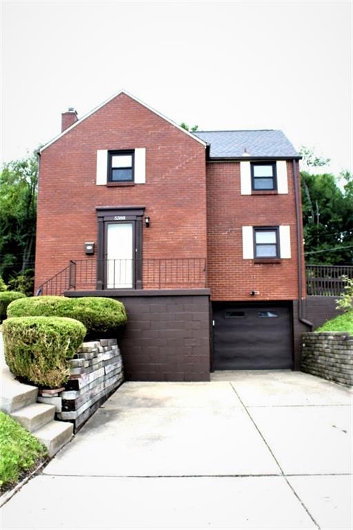 5388 Highgrove Road Pittsburgh, PA 15234 - Photo 3 of 25 Gallery Image 3