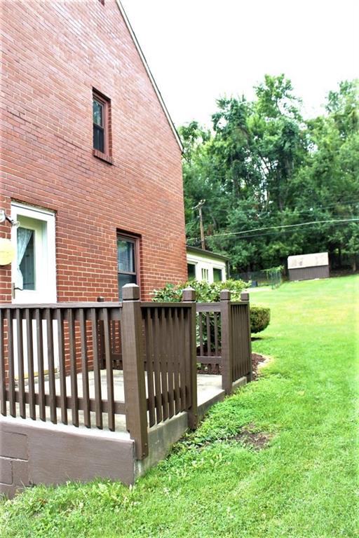5388 Highgrove Road Pittsburgh, PA 15234 - Photo 5 of 25 Gallery Image 5