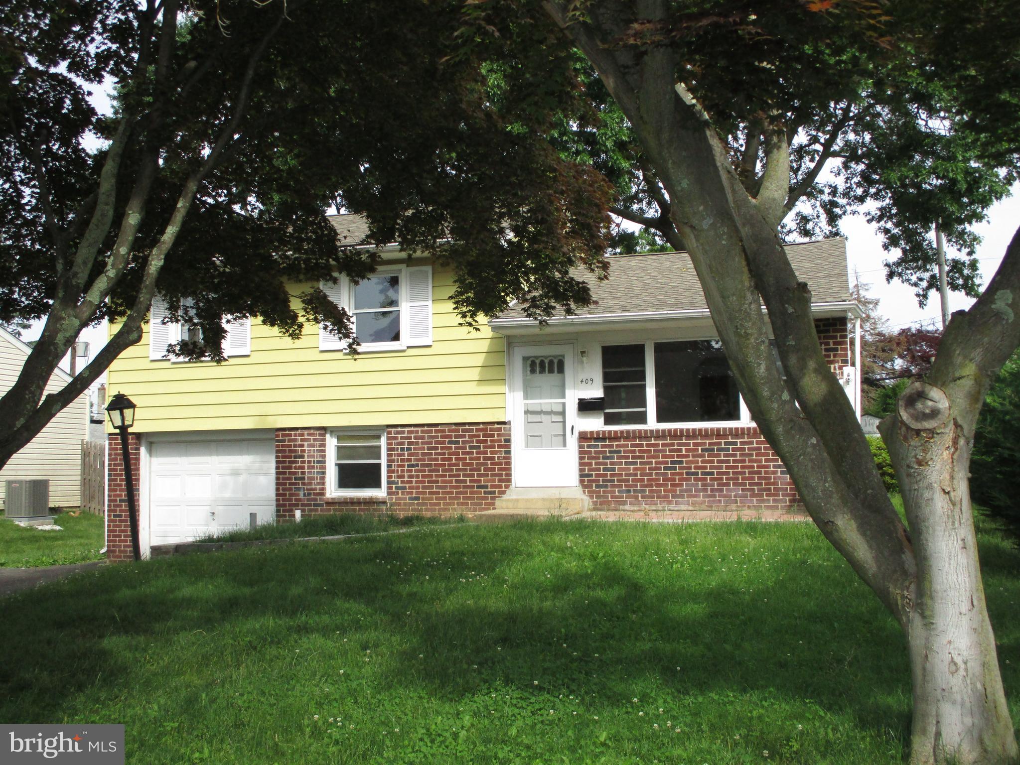 409 Goodwin Road Hatboro, PA 19040 - Photo 2 of 22 Gallery Image 2