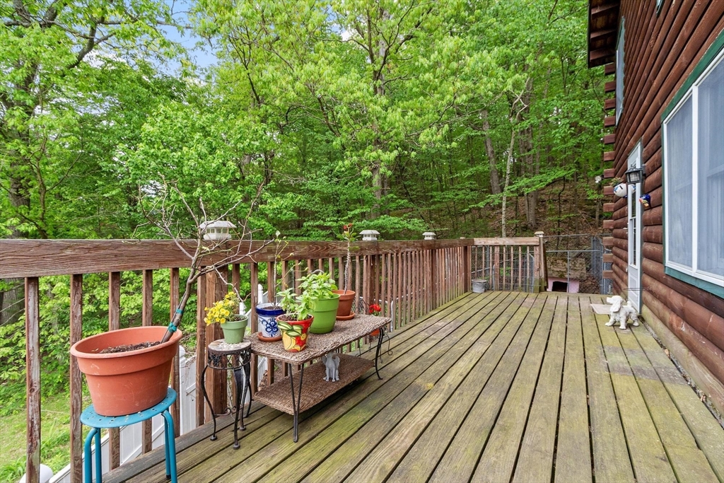 90 Appleton Circle Fitchburg, MA 01420 - Photo 26 of 30