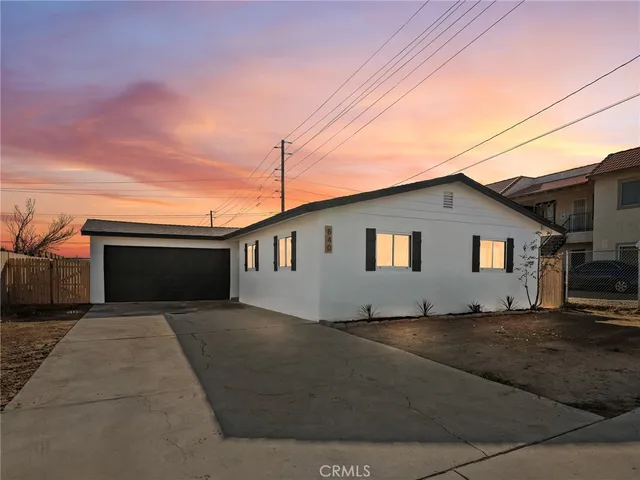 $289,900 | 840 East Virginia Way, Barstow, CA 92311