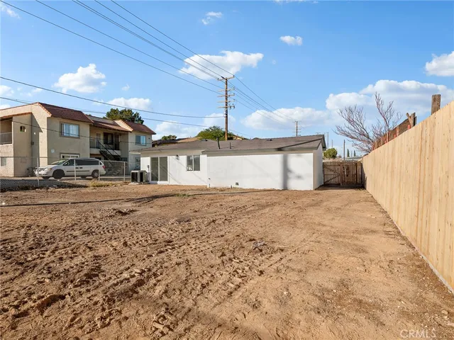 $289,900 | 840 East Virginia Way, Barstow, CA 92311