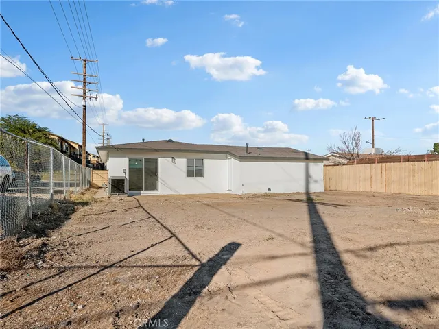 $289,900 | 840 East Virginia Way, Barstow, CA 92311