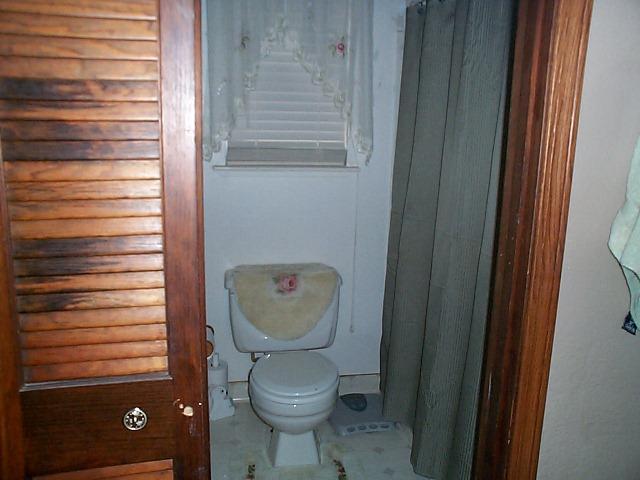 33988 Shaver Springs Road Auberry, CA 93602 - Photo 15 of 25 Master Bath separate commode and shower room