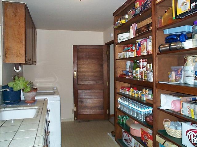 33988 Shaver Springs Road Auberry, CA 93602 - Photo 17 of 25 Extra large laundry room with built-in shelves