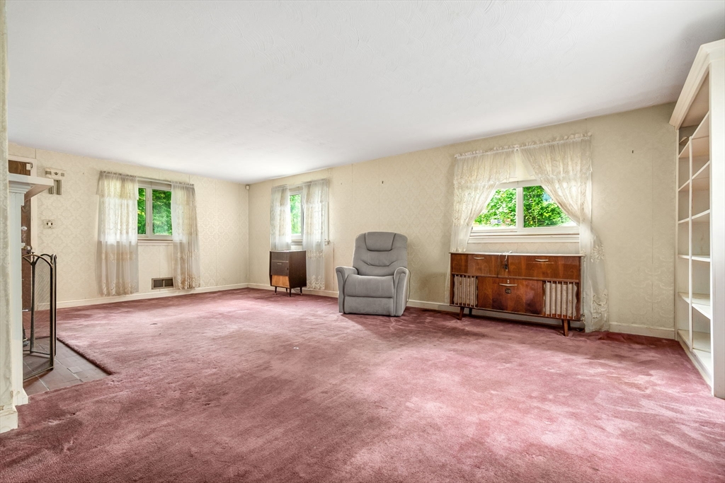 162 East Border Road Malden, MA 02148 - Photo 17 of 38 Gallery Image 17