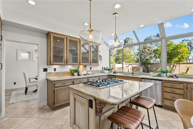 $1,785,000 | 964 South Ladan Lane, Anaheim Hills, CA 92808