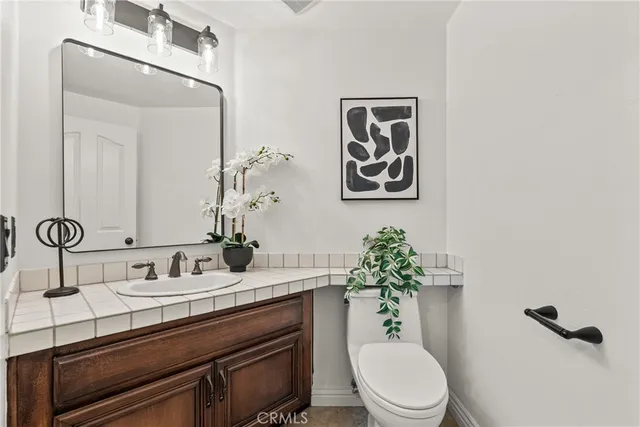 $1,785,000 | 964 South Ladan Lane, Anaheim Hills, CA 92808