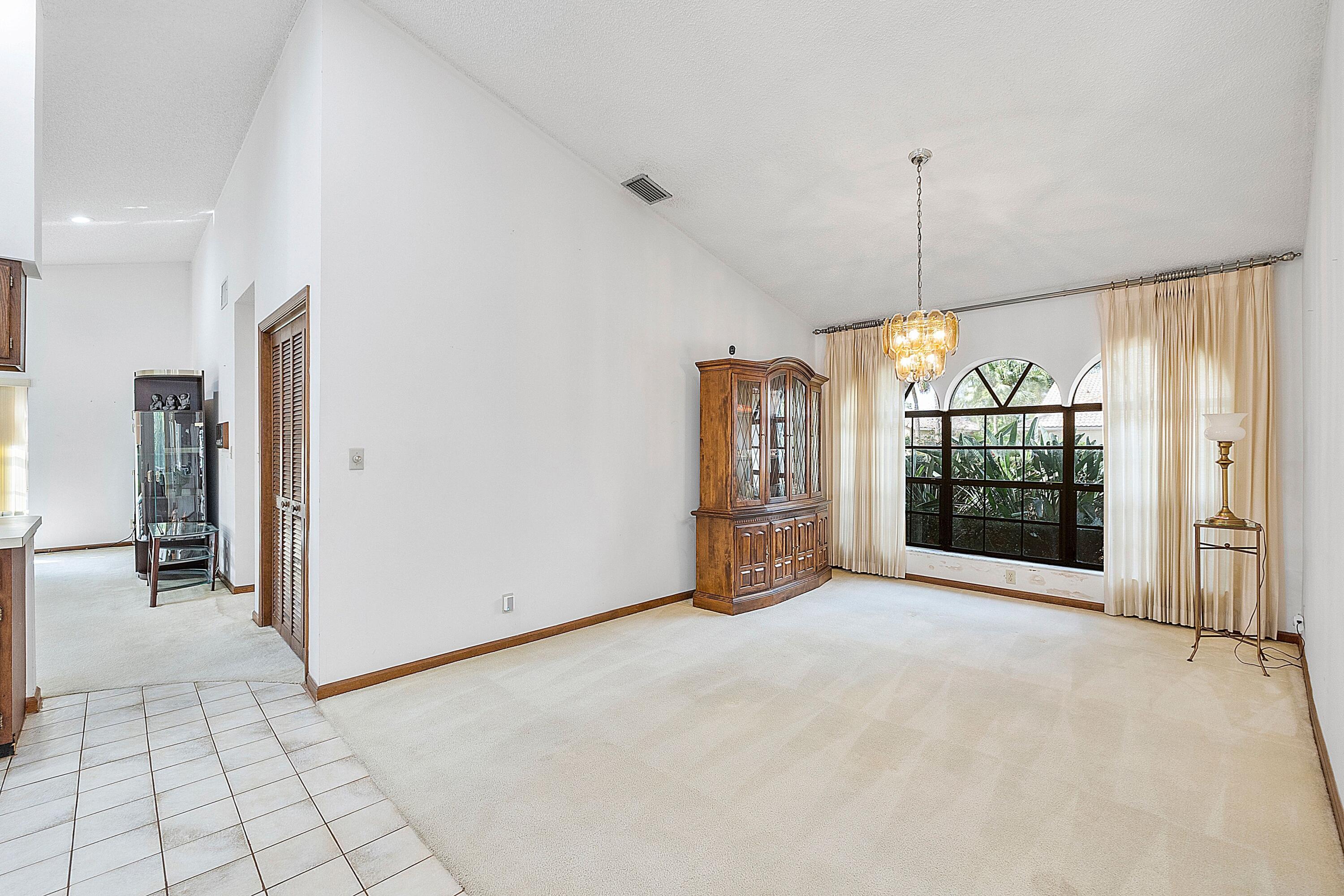 2684 Northwest 27th Terrace Boca Raton, FL 33434 - Photo 11 of 42 LIVING RM