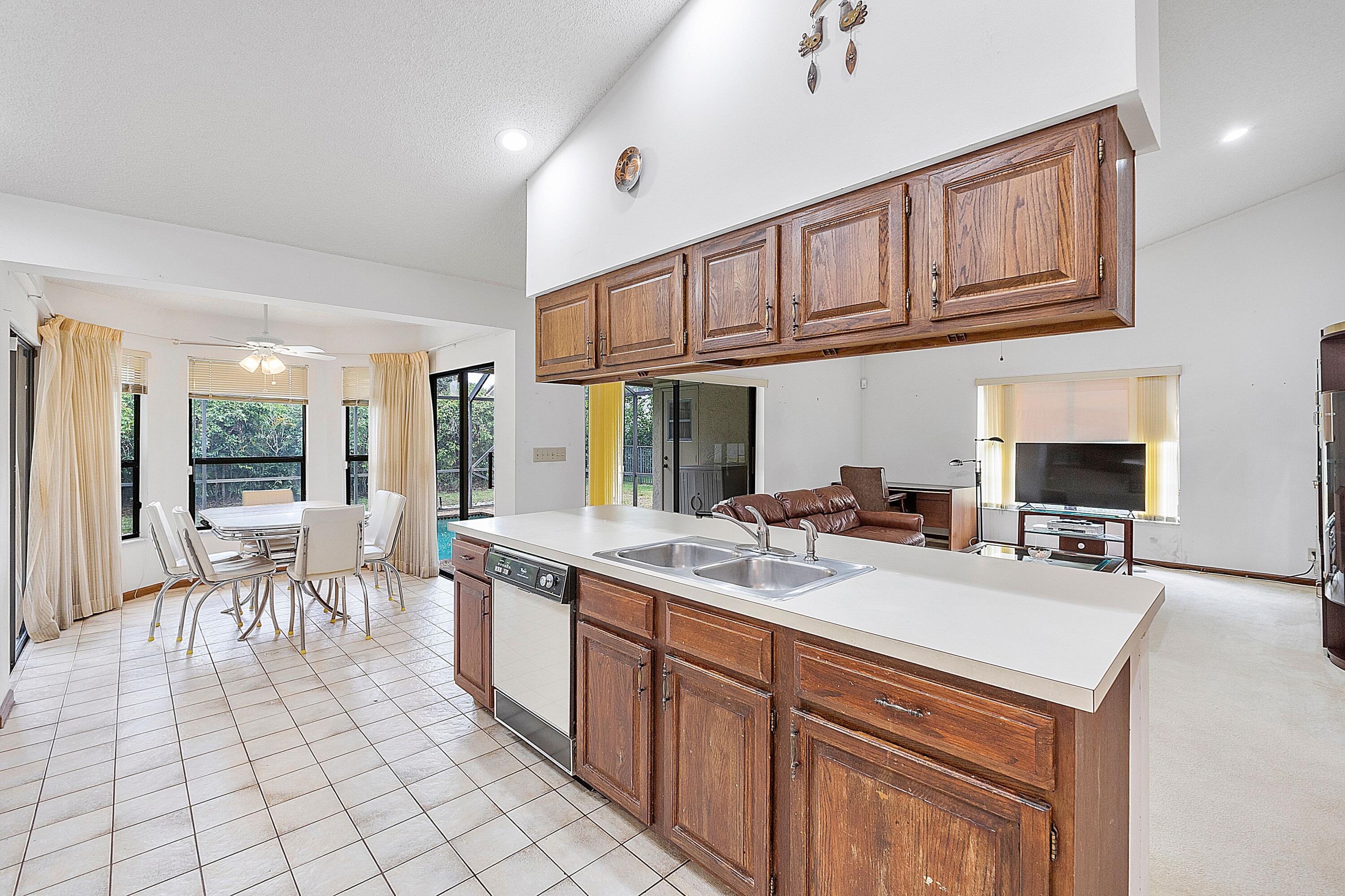 2684 Northwest 27th Terrace Boca Raton, FL 33434 - Photo 15 of 42 KITCHEN
